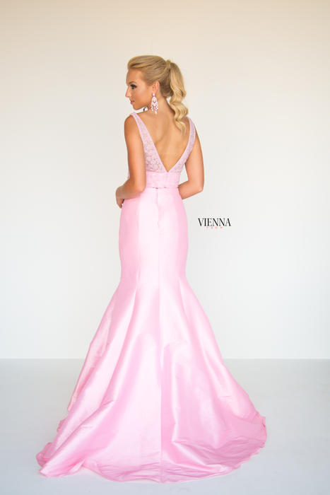 Vienna Prom 8288