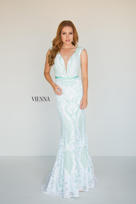 Vienna Prom 8810