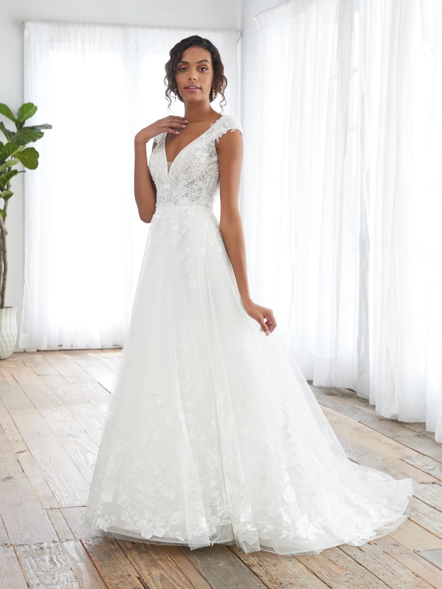 Adrianna Papell Platinum Bridal 31237 Wedding Dresses