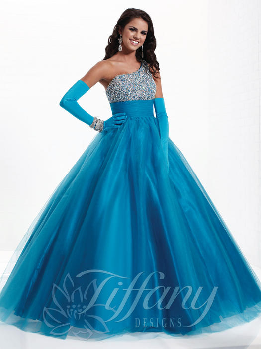 Tiffany Presentations 16903 Chique Prom Raleigh Nc 27616 Prom Dresses