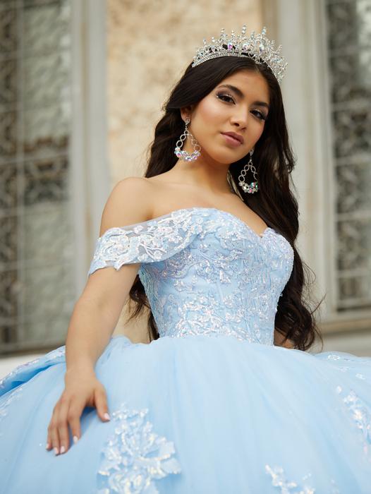 Lizluo Quinceanera 26022