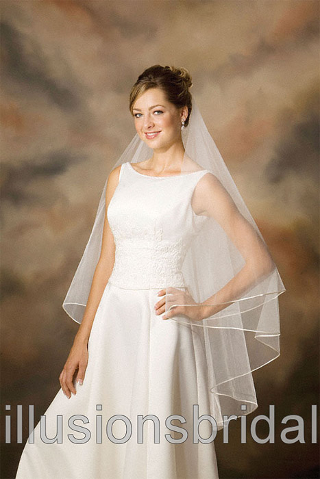 Illusions Wedding Veils D7-452-RT