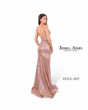 2475 Nude back