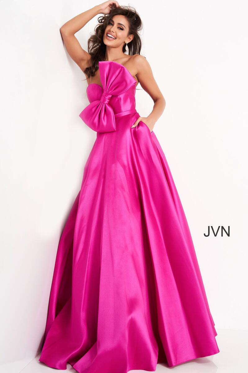 JVN JVN02526 Elaine's Wedding Center, Green Bay and Appleton WI, Prom ...