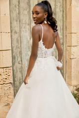 44497 Ivory/Ivory/Latte back