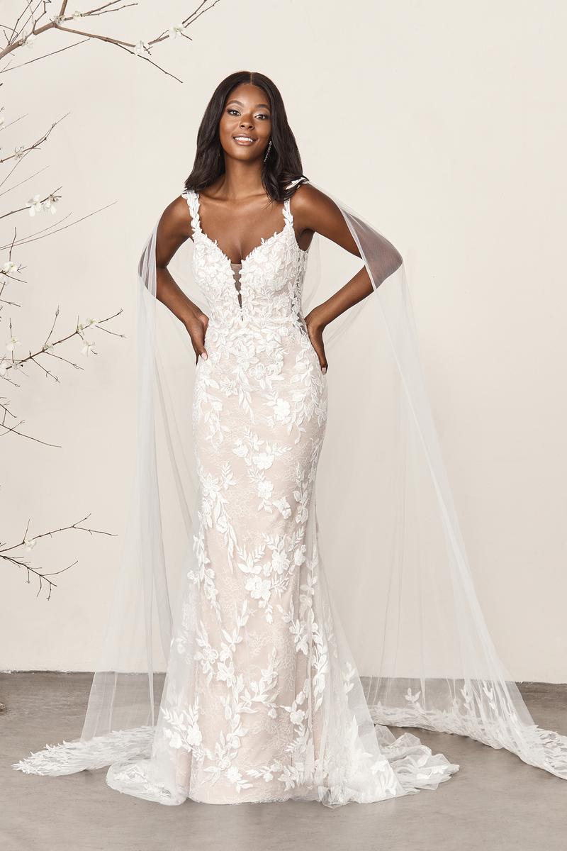 Modern Lace Fit-and-Flare Wedding Dress with Spaghetti Straps