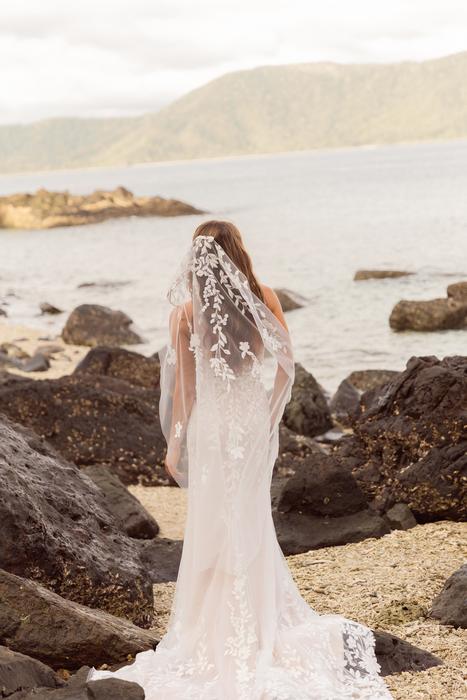 Madi Lane Bridal Jenna-Veil