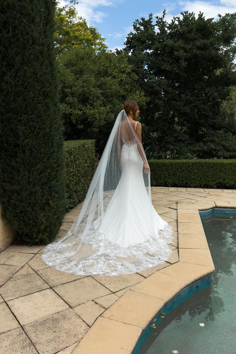 Madi Lane Bridal Patra_Veil