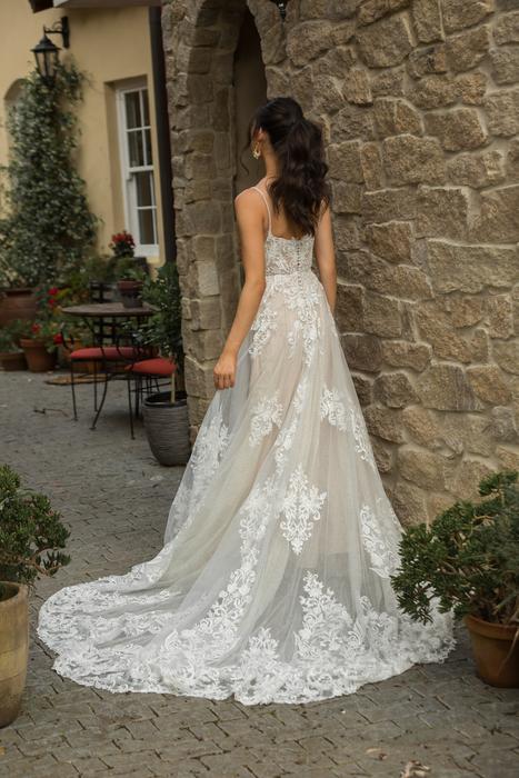 Madi Lane Bridal Persia