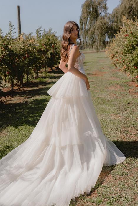 Madi Lane Bridal Suzette