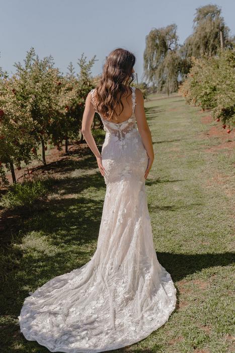 Madi Lane Bridal Suzette