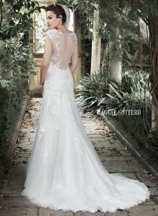 Maggie Sottero - Online Only Exclusive 5MC661-Almudena