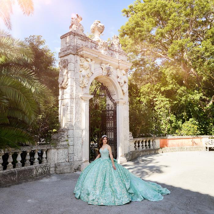 Princesa by Ariana Vara PR30139