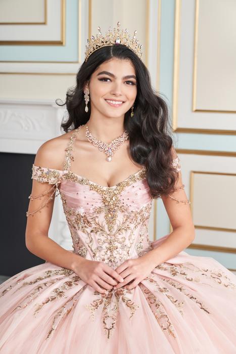 WHEN YOU PUT ON A PRINCESA GOWN YOU INSTANTLY FEEL THAT THIS DRESS IS LIKE NO OT PR30176