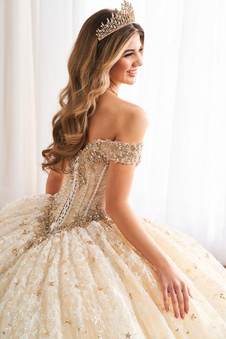 Princesa by Ariana Vara PR30177