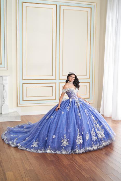 WHEN YOU PUT ON A PRINCESA GOWN YOU INSTANTLY FEEL THAT THIS DRESS IS LIKE NO OT PR30178