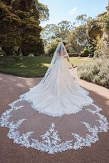 ST625VEIL Ivory back