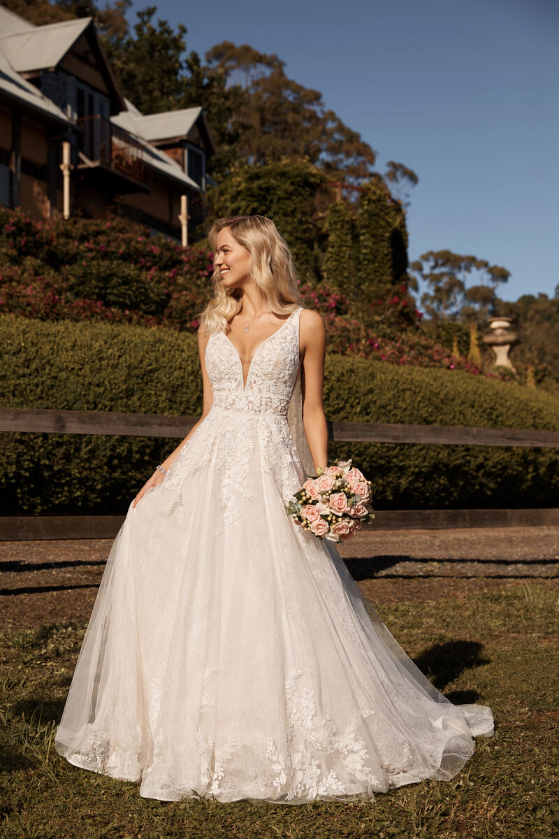 Sophia Tolli Bridal Y22066HB