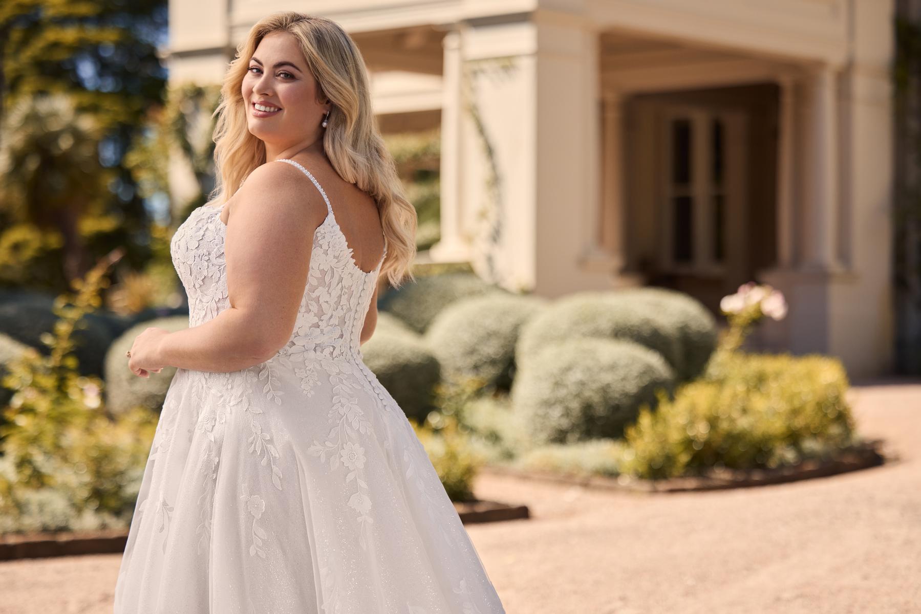  Sophia Tolli Bridal Y3162HB