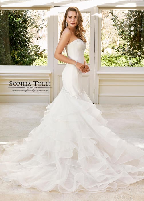 Imani-Sophia Tolli Y11947