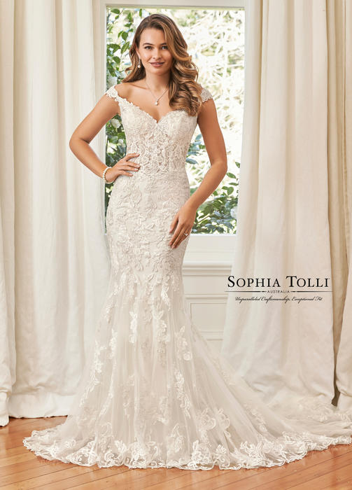Sahra - Sophia Tolli