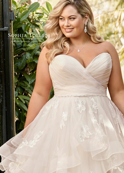 Rylee-Sophia Tolli Y11958