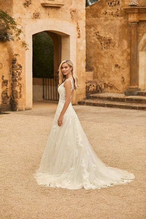 Chiara-Sophia Tolli Y12035