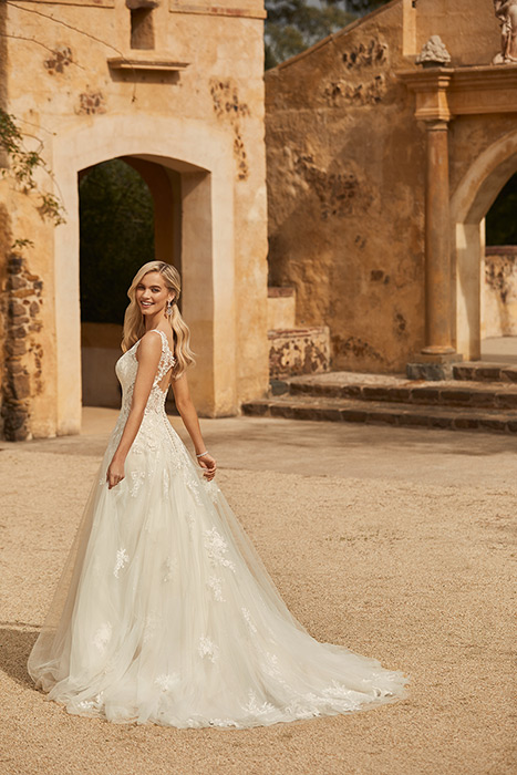 Chiara-Sophia Tolli Y12035