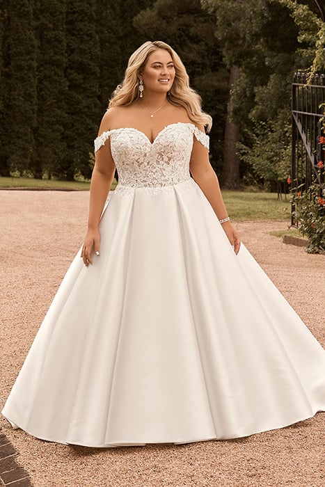 Sabrina-Sophia Tolli Y22182