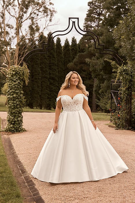 Sabrina-Sophia Tolli Y22182