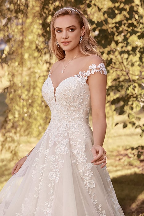 Kensley-Sophia Tolli Y22185