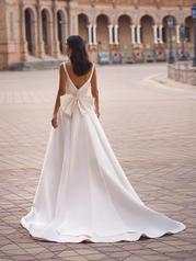 H1544 Ivory back