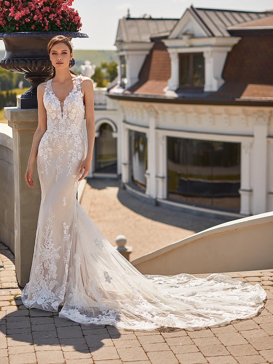 Moonlight Bridal Collection J6840