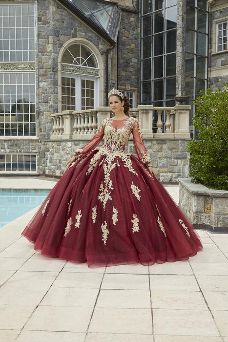Old Hollywood Burgundy Velvet Sleeved Sweetheart Gown – Bella Valentina LA
