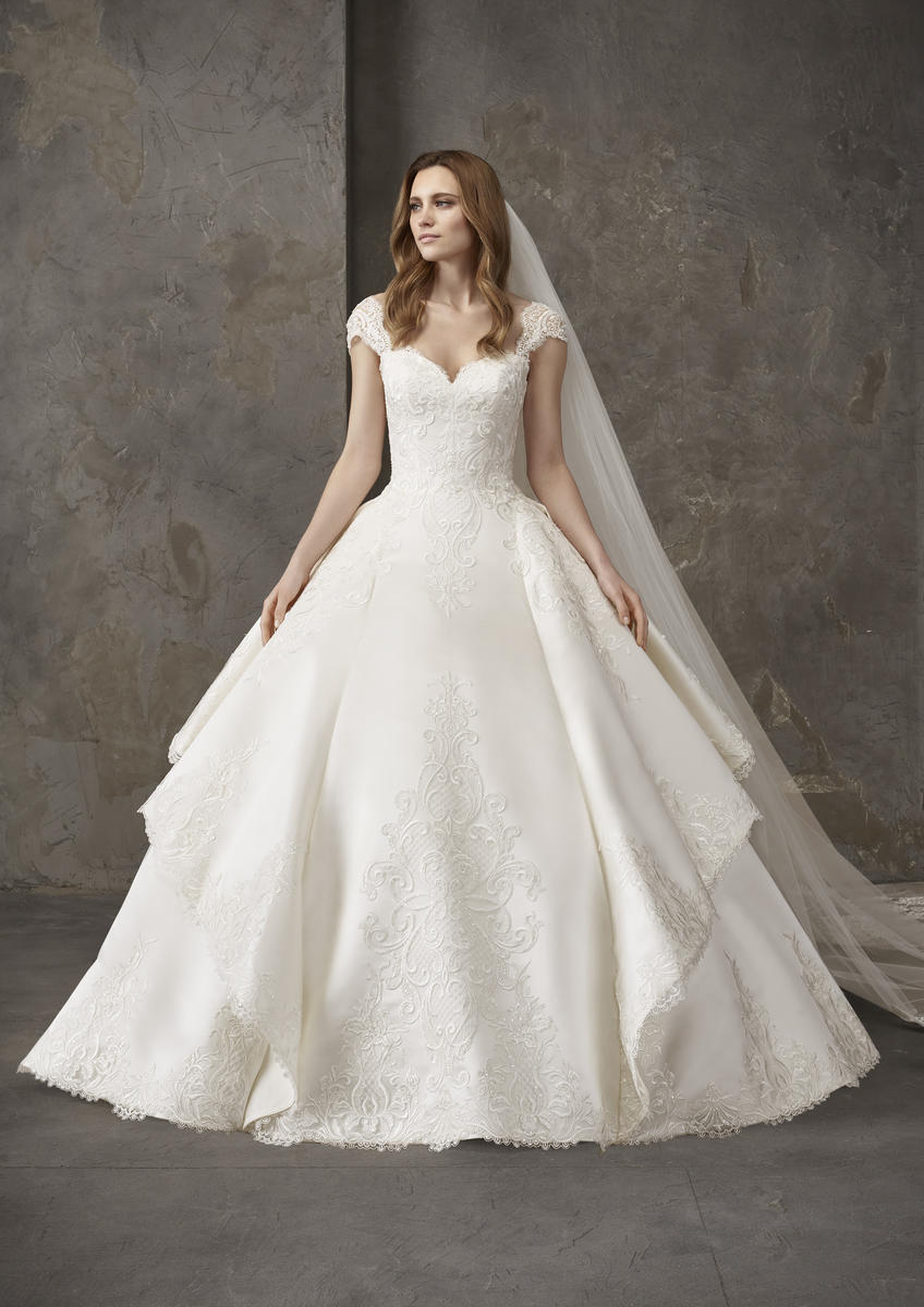 Pronovias Privee Collection | Castle Couture Pronovias Fashion NICA ...