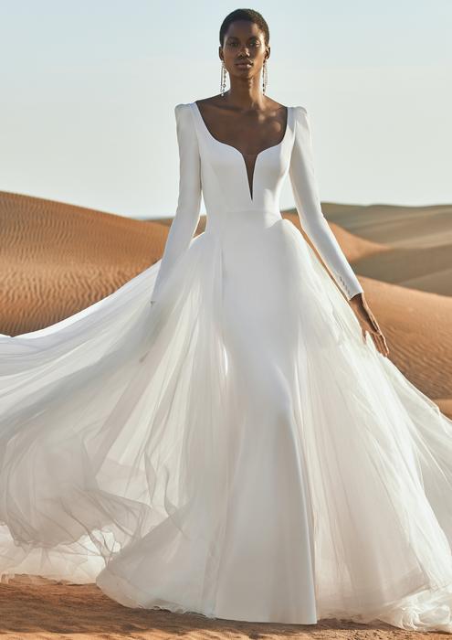 AKARI, A-line wedding dress with square neckline