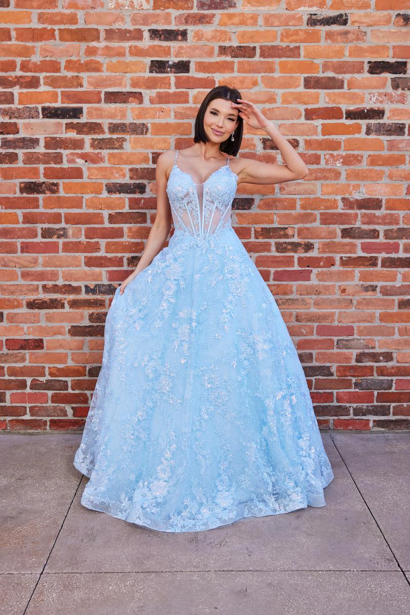 Sophia Thomas Prom 6092