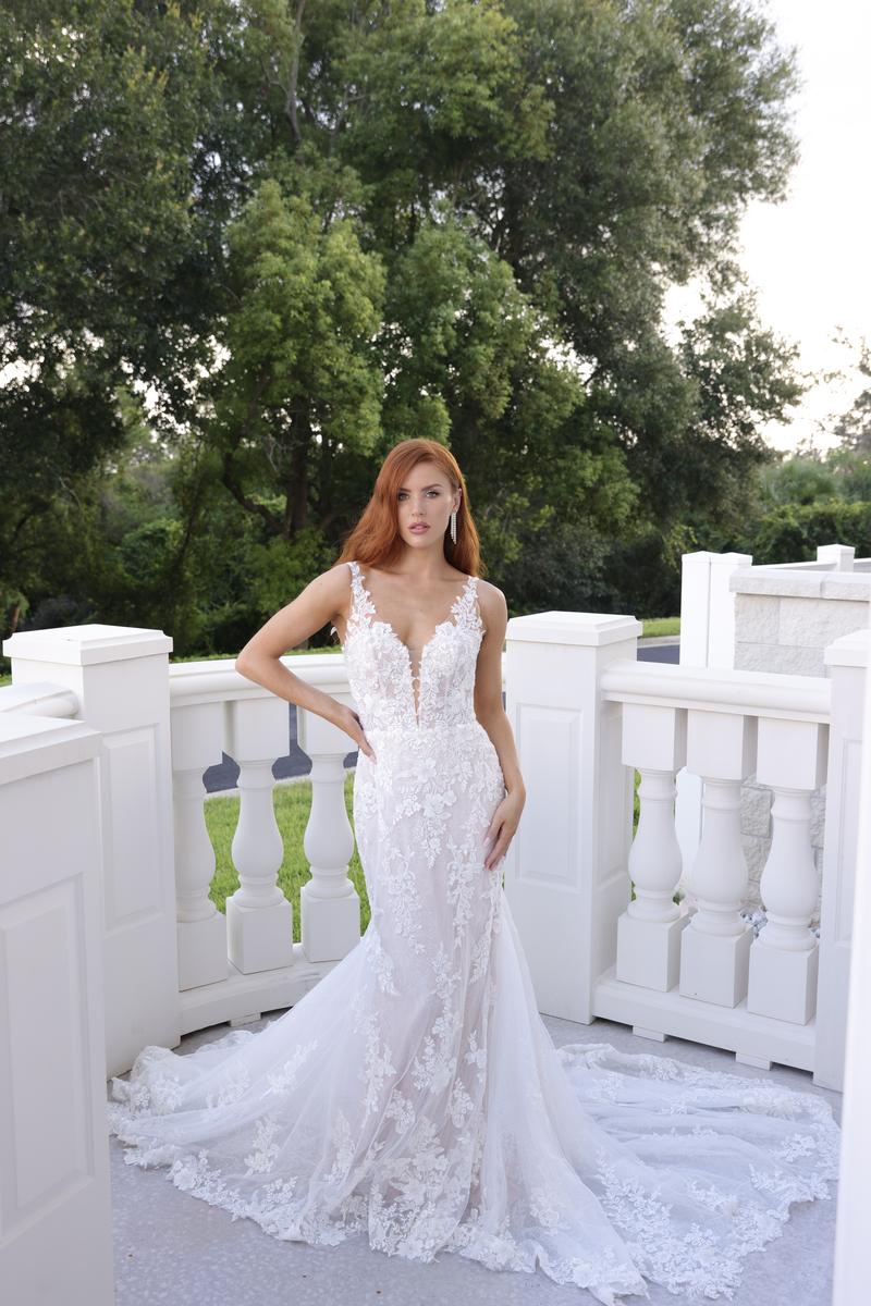 Sophia Thomas Bridal B233