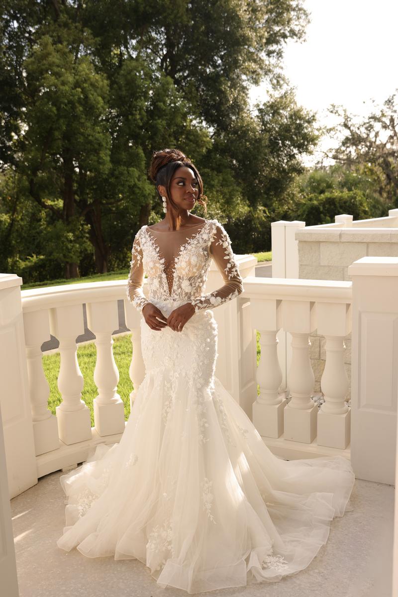 Sophia Thomas Bridal B237