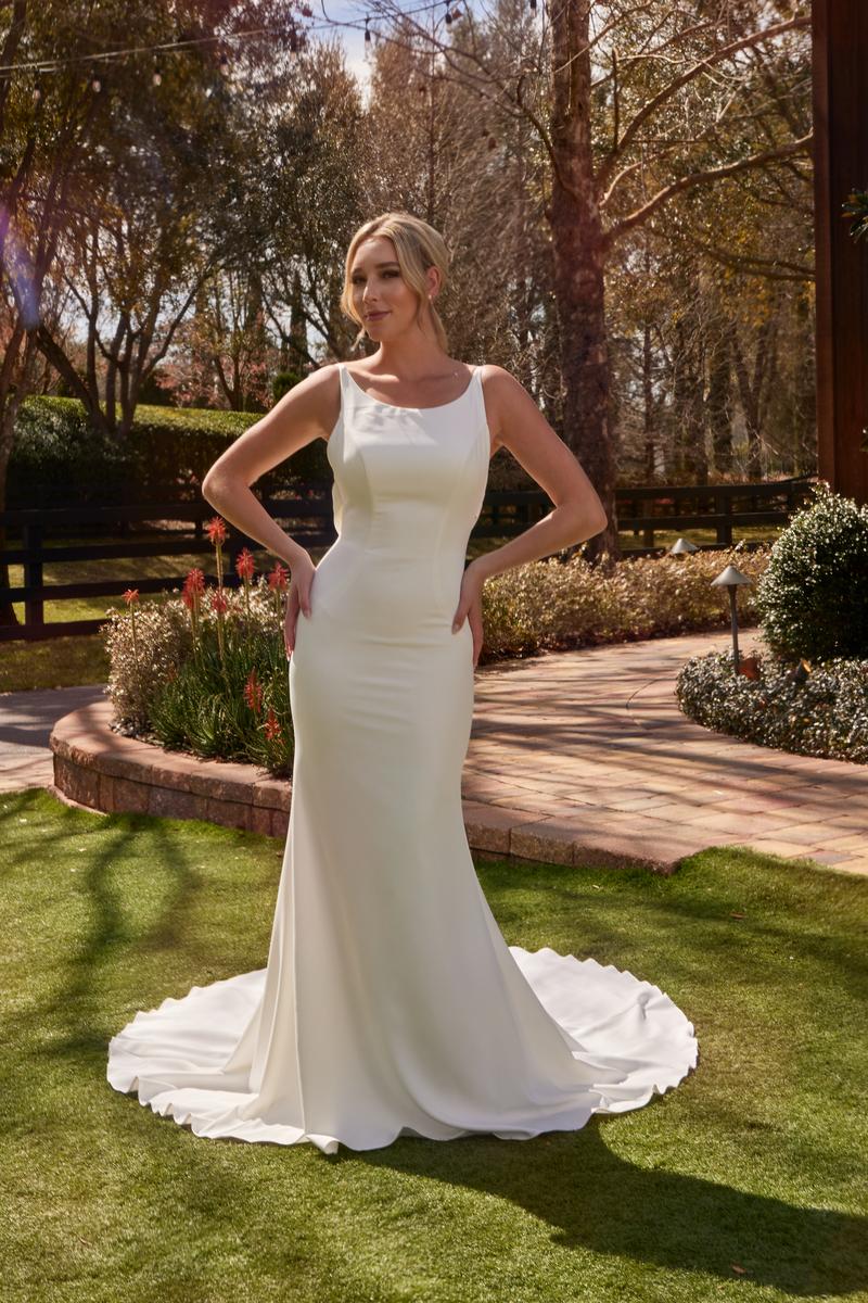 Sophia Thomas Bridal B257