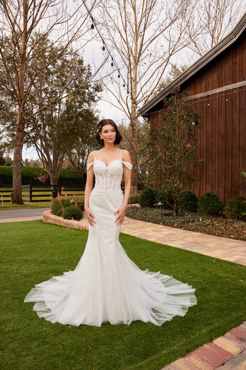 Sophia Thomas Bridal B261