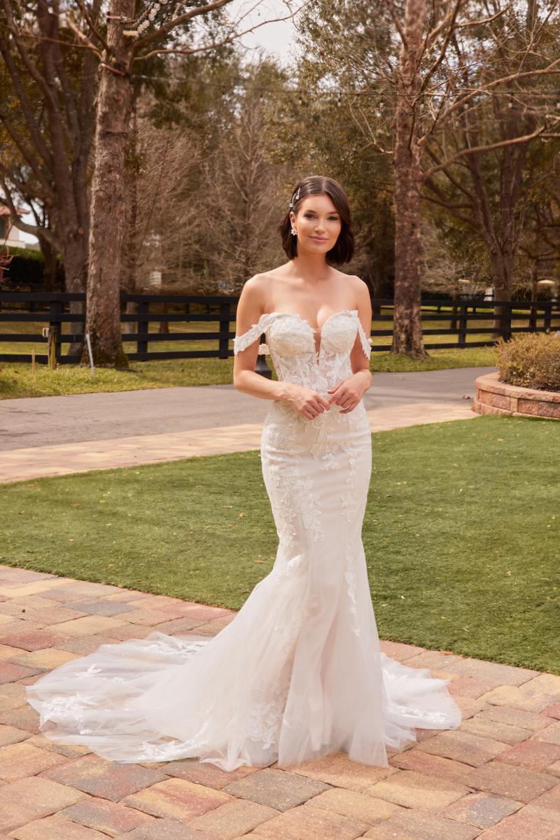 Sophia Thomas Bridal B267