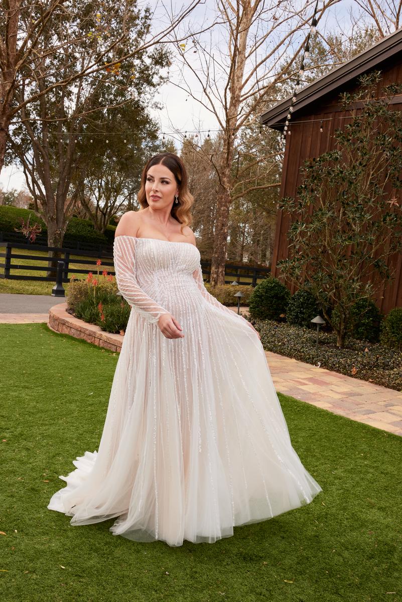 Sophia Thomas Bridal B270