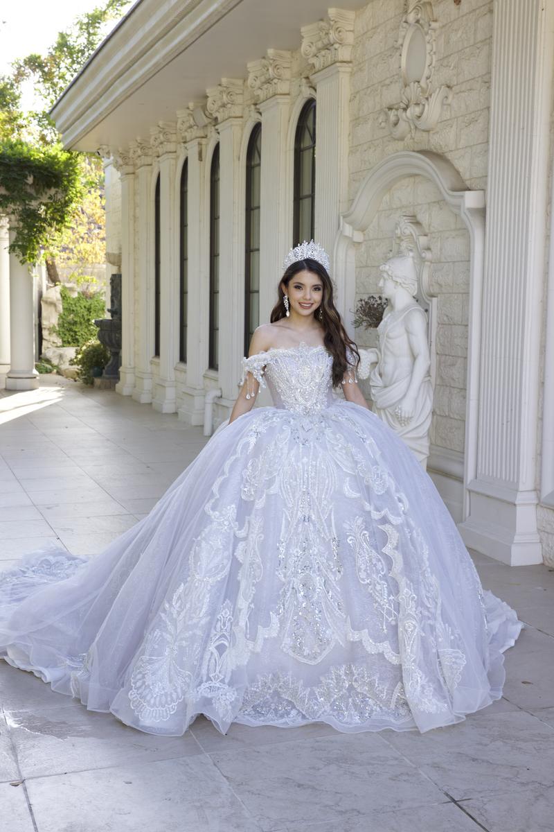 Sophia Thomas Quinceanera Q184