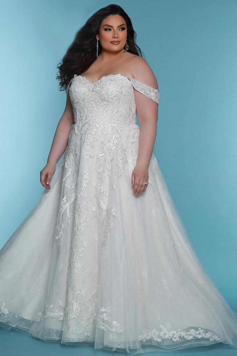 Sydney's Closet Plus Size Bridal SC5307