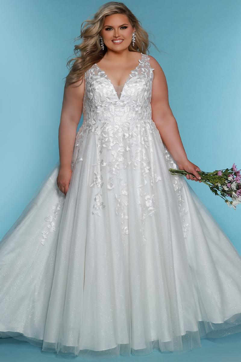 Sydney's Closet Plus Size Bridal SC5318