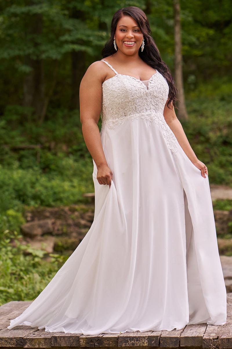 Sydney's Closet Plus Size Bridal SC5348