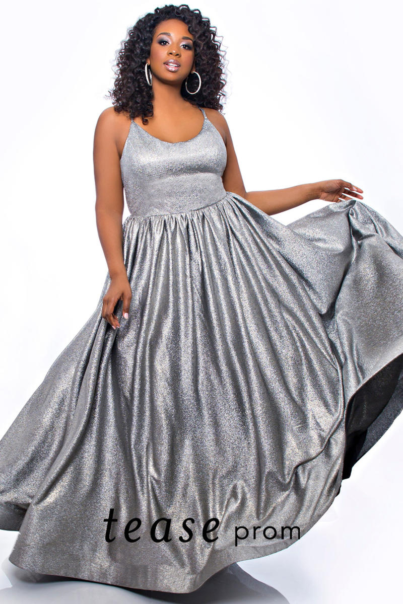 flattering prom dresses for plus size