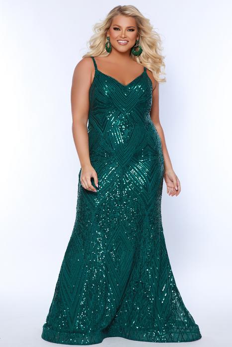 Sydney's Closet SC7361 Strapless Sweetheart Long Prom Dress Neckline Fitted  Silhouette Slit With Train Plus Size Formal Gown