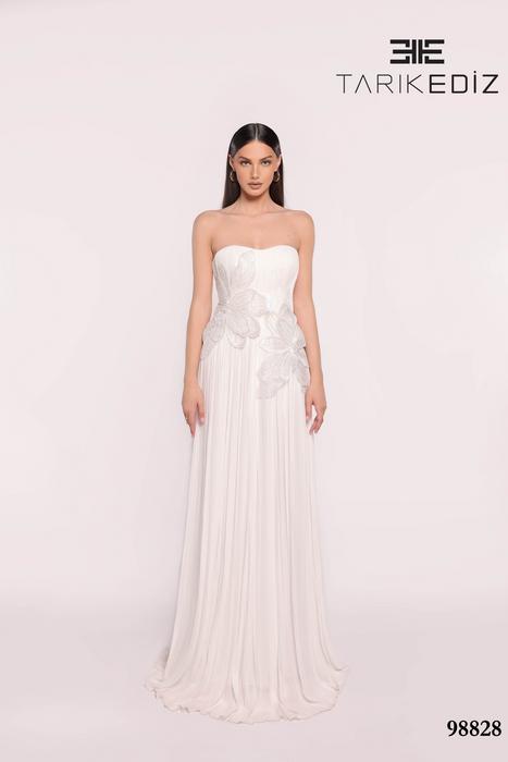 Let yourself be seduced by this feminine and unique dress collection of spectacu 98828